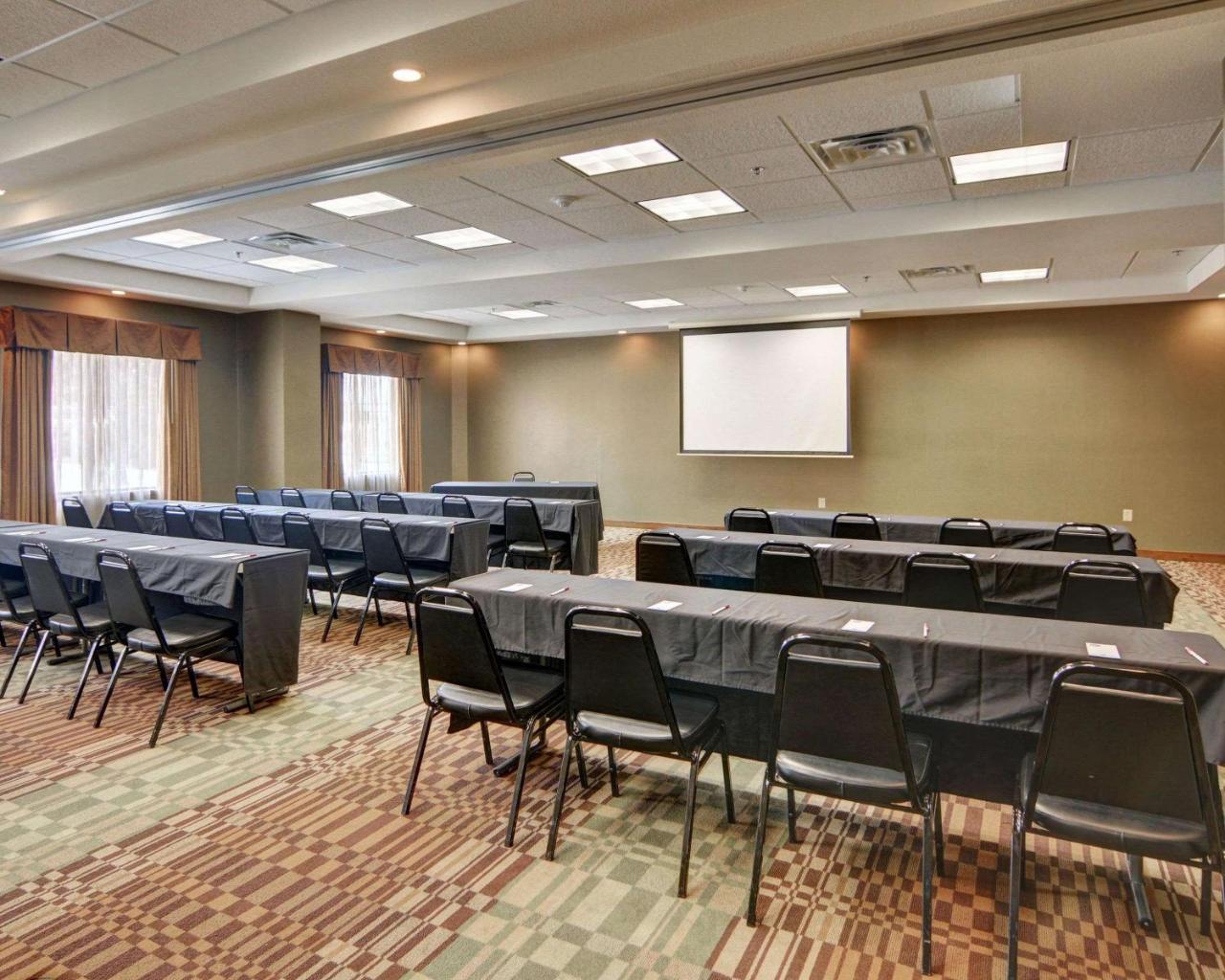 נורת' ריצ'לנד הילס Comfort Suites Near Northeast Mall מראה חיצוני תמונה